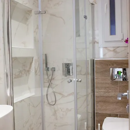 Laura Lifestyle And History Apartament Salonic