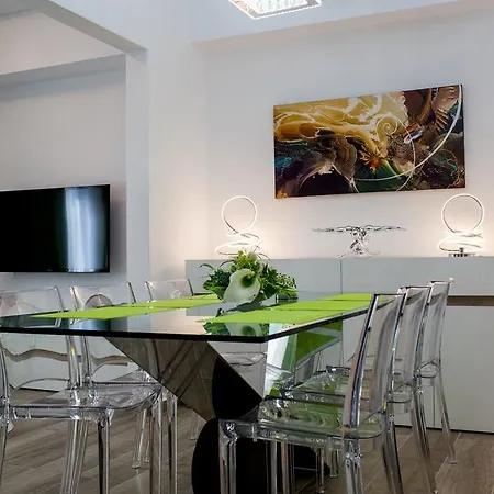 Apartament Laura Lifestyle And History